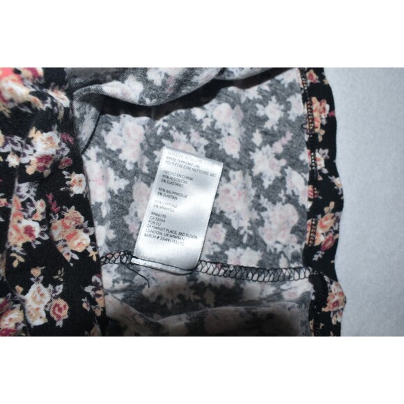 Pins And Needles Skirt Sz M Black Floral Flare Mini Skirt - Picture 5 of 5